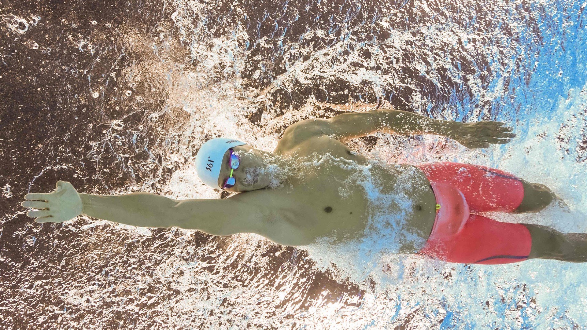 当西甲国家德比收视率破纪录,谁会留意那个制霸巴黎的洪都拉斯人?