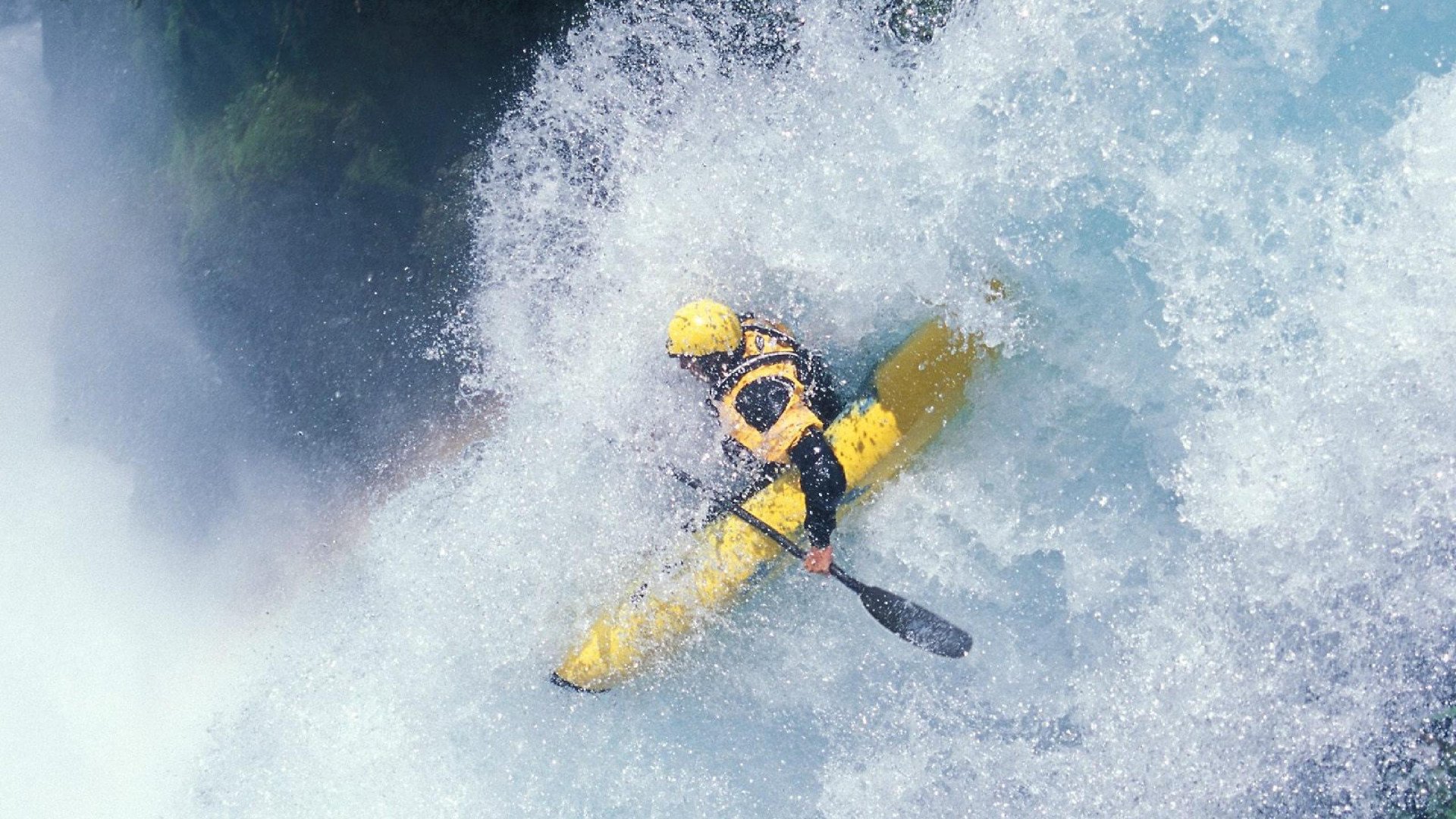 F1揭幕战惊现足球跨界风暴！喀麦隆赛车足球队碾压国际米兰引热议