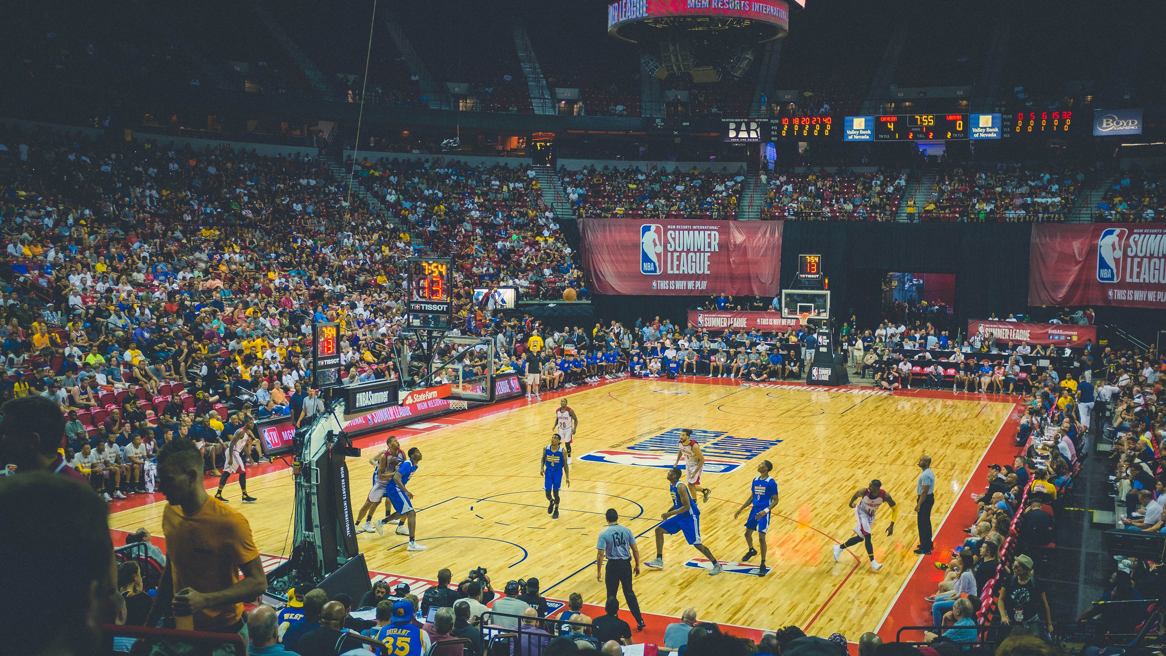 雷霆带走浙江队，浓眉一锤定音，为何他是撕裂防线的终极答案？