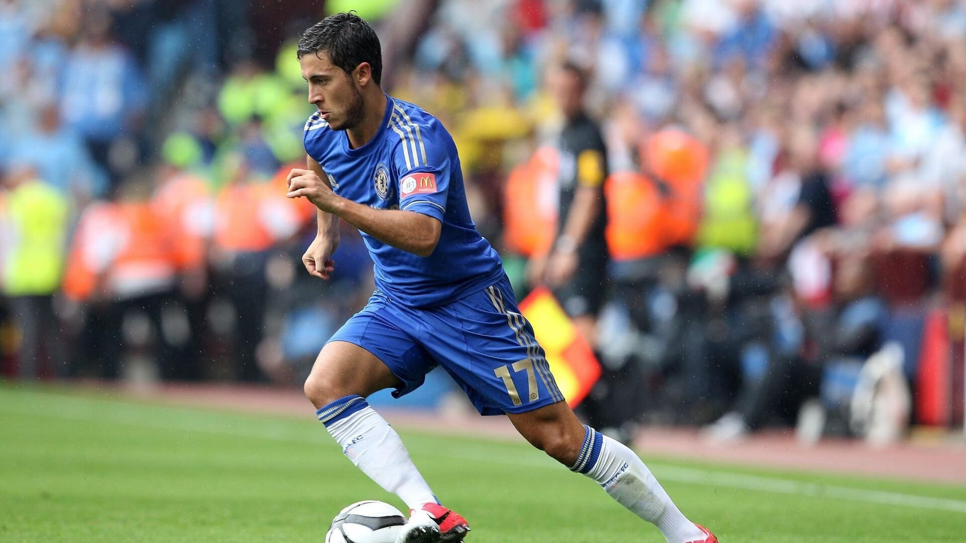 卡马文加爆发引爆豪门争夺！AC米兰截胡塞内加尔，是战术升级还是未来豪赌？